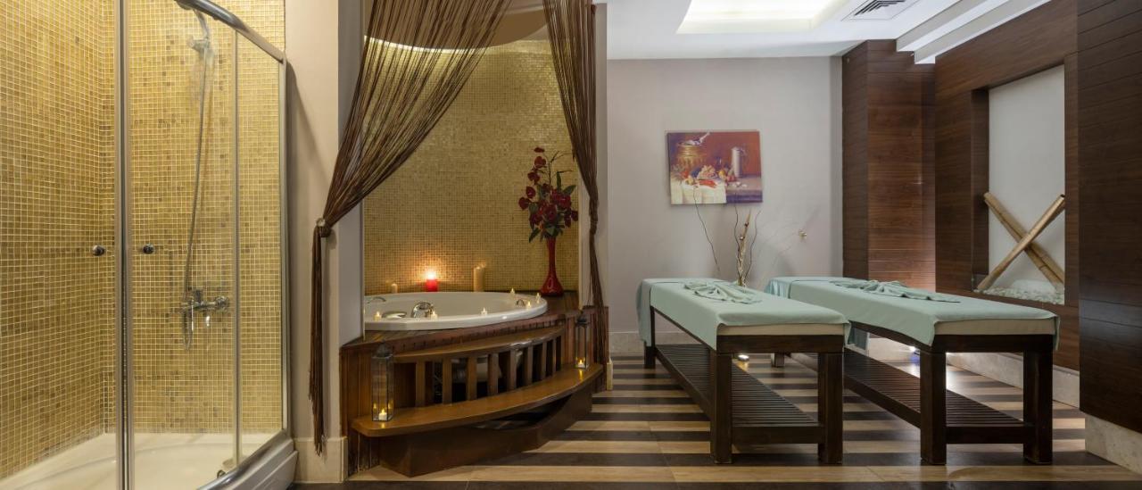 Ramada By Wyndham Lara Otel 5*