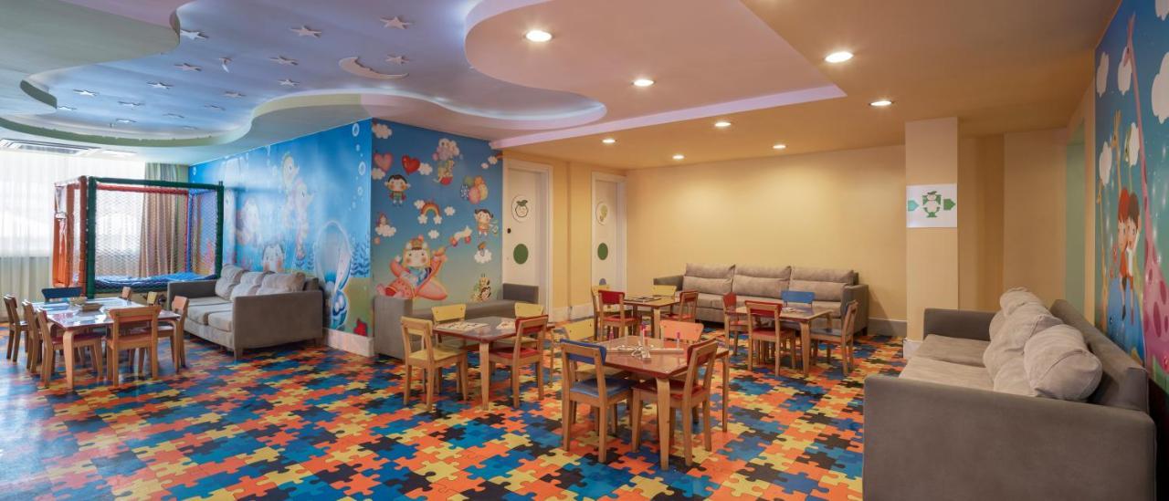 Otel Ramada By Wyndham Lara 5*