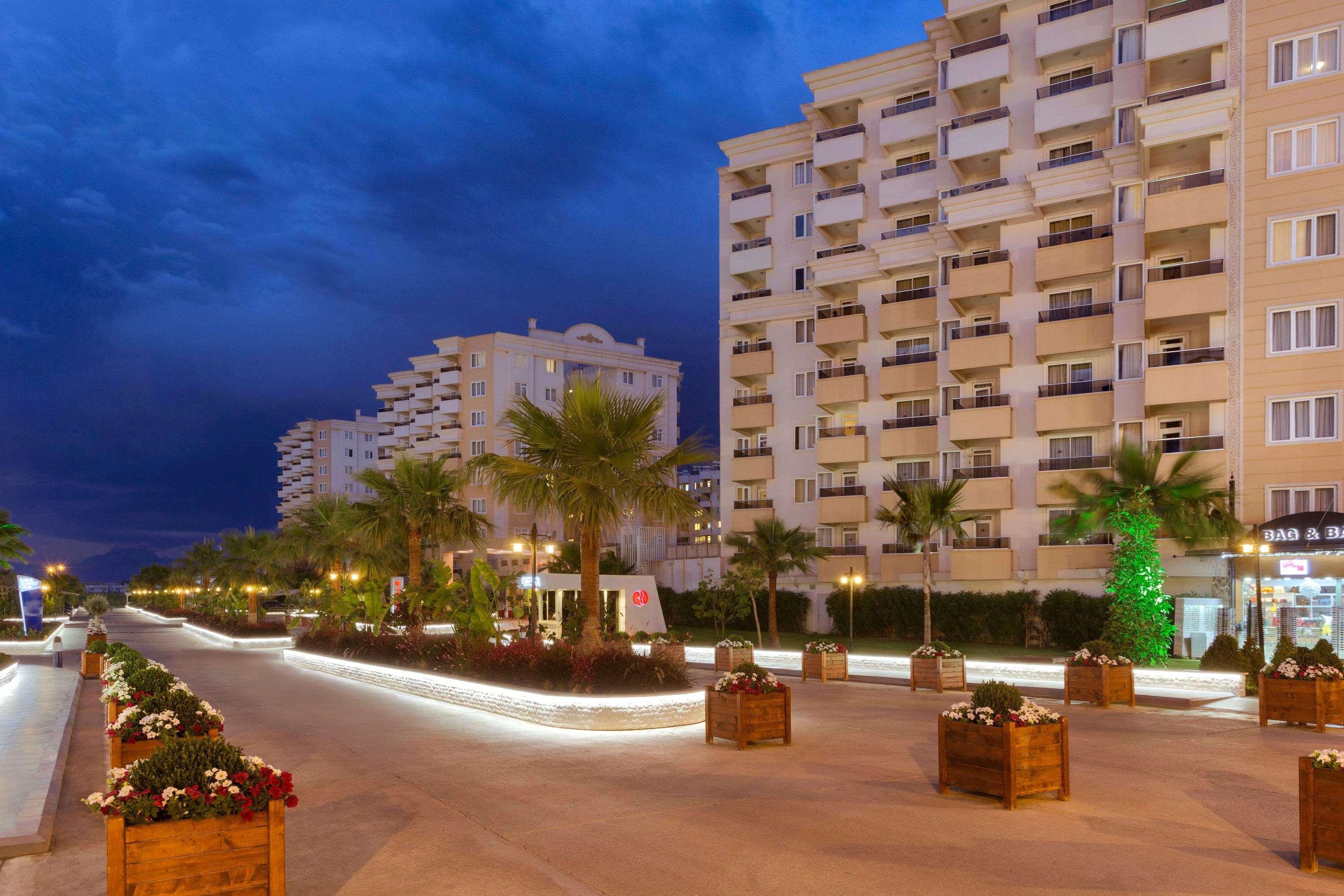 Ramada By Wyndham Lara Otel 5*